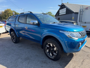 2016 Mitsubishi L200 2.4 Di-D Dc Barbarian Pickup Double Cab 4dr Diesel Manual 4WD Euro 5 (178 Ps) in Blue — image 2