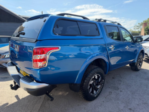 2016 Mitsubishi L200 2.4 Di-D Dc Barbarian Pickup Double Cab 4dr Diesel Manual 4WD Euro 5 (178 Ps) in Blue — image 3