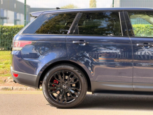 2017 Land Rover Range Rover Sport 3.0 Sd V6 Hse Dynamic Auto 4WD Euro 6 (s/s) 5dr in Blue — image 5