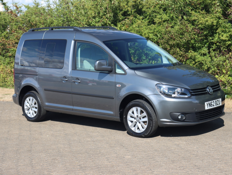 2012 Volkswagen Caddy Life 1.6 Tdi Cr in Grey — image 1
