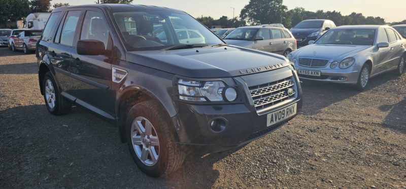 2009 Land Rover Freelander 2 2.2 Td4e Gs in Grey — image 1