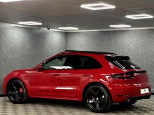 2016 Porsche Macan 3.0t V6 Gts Pdk 4WD Euro 6 (s/s) 5dr in Red — image 3