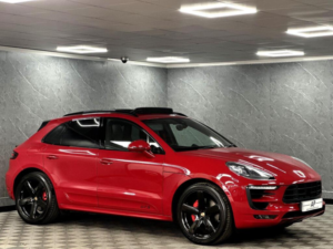 2016 Porsche Macan 3.0t V6 Gts Pdk 4WD Euro 6 (s/s) 5dr in Red — image 4