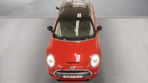 2017 MINI Hatch 2.0 Cooper Sd Euro 6 (s/s) 5dr in Red — image 4