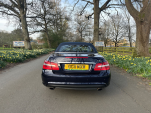 2011 Mercedes-Benz E-Class 3.0 E350 Sport Cdi Blueefficiency Auto 2dr in Blue — image 4