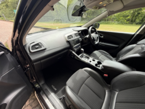 2016 Renault Kadjar 1.5 Dynamique S Nav Dci 110 Auto in Black — image 4