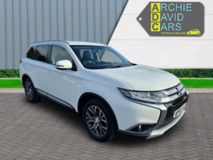 2015 Mitsubishi Outlander 2.2 Di-D Gx3 in White — image 3