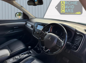 2015 Mitsubishi Outlander 2.2 Di-D Gx3 in White — image 6