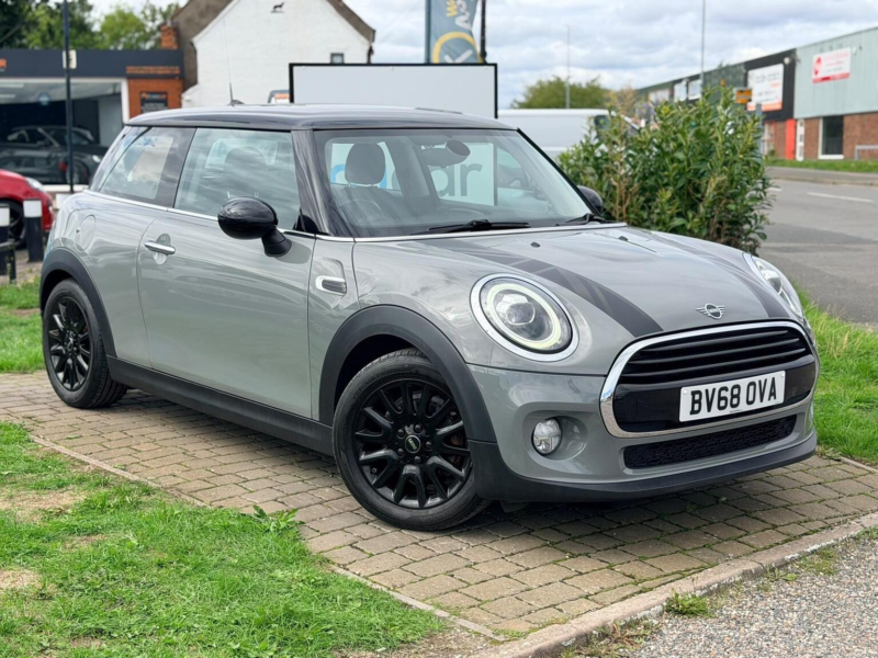 2018 MINI Hatch 1.5 Cooper Euro 6 (s/s) 3dr in Grey — image 1