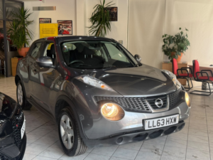2013 Nissan Juke 1.6 Visia in Grey — image 2