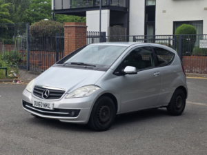 2010 Mercedes-Benz A Class 1.5 A160 Blueefficiency Classic Se Hatchback 3dr Petrol Manual (139 G/km, 95 Bhp) in Silver — image 3