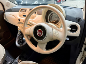 2009 Fiat 500 1.4 Lounge Auto Euro 4 3dr in White — image 5