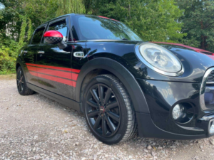2016 MINI Hatch 2.0 Cooper S Euro 6 (s/s) 5dr in Black — image 4