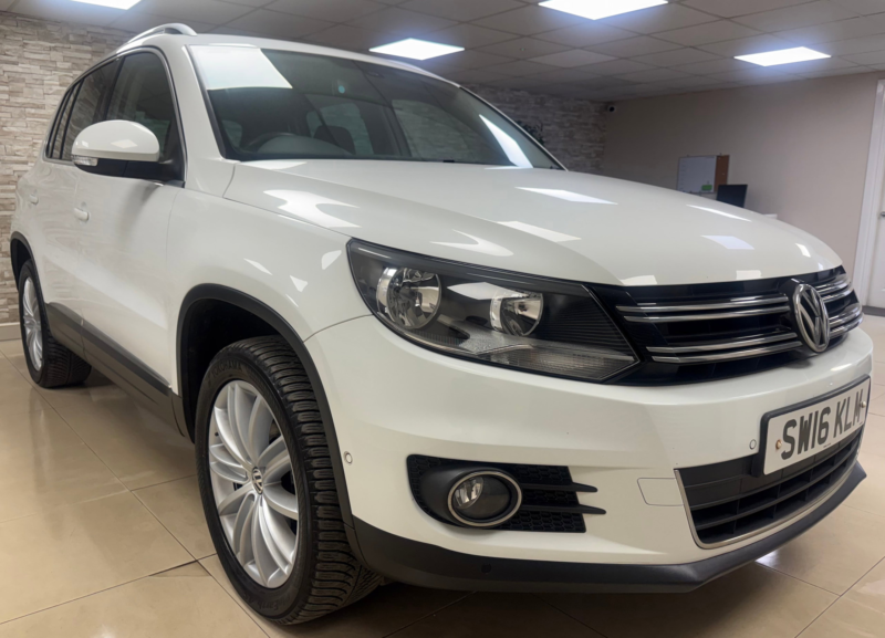 2016 Volkswagen Tiguan 2.0 Tdi Bluemotion Tech Match Edition SUV 5dr Diesel Manual 4WD Euro 6 (s/s) (150 Ps) in White — image 1