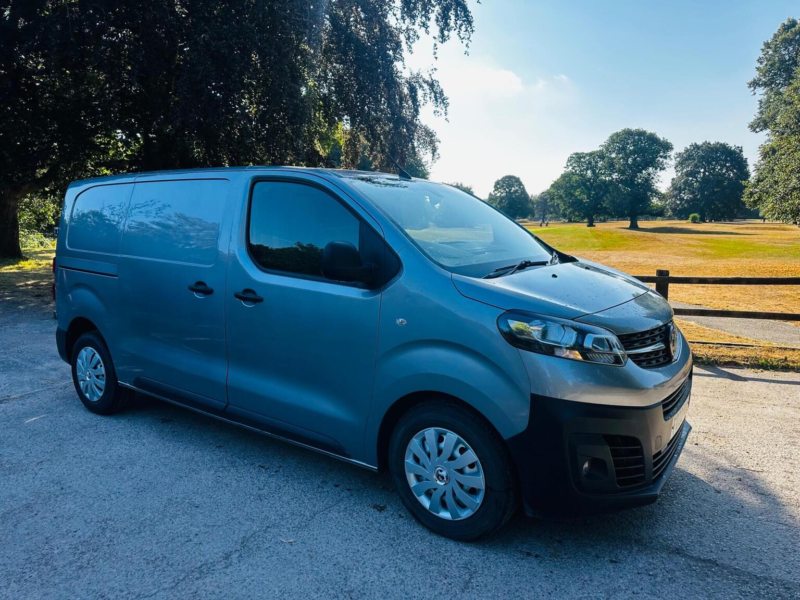 2022 Vauxhall Vivaro 1.5 Turbo D 2900 Dynamic L1 H1 Euro 6 (s/s) 6dr in Grey — image 1