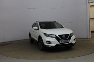 2019 Nissan Qashqai 1.5 Dci N-Connecta Euro 6 (s/s) 5dr in White — image 3