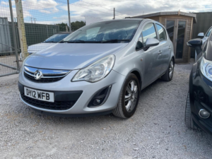 2012 Vauxhall Corsa 1.4 16v Se Euro 5 5dr in Silver — image 3
