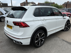 2023 Volkswagen Tiguan 1.5 Tsi R-Line in White — image 3