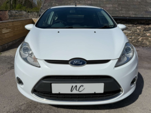 2011 Ford Fiesta 1.2 Fiesta Zetec 3dr in White — image 5