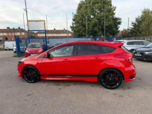 2015 Ford Focus 2.0 Tdci St-2 Euro 6 (s/s) 5dr in Red — image 4