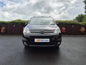 2018 Citroen Berlingo 1.6 Bluehdi Feel in Black — image 4