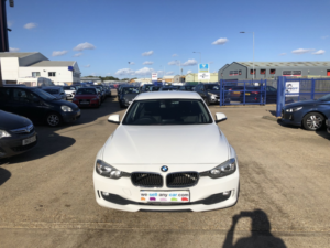 2012 BMW 3 Series 2.0 320d Efficient Dynamics in White — image 3