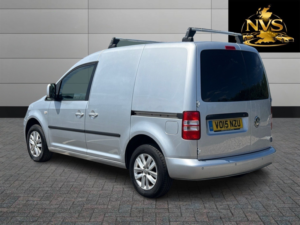 2015 Volkswagen Caddy 1.6 Tdi Bluemotion Tech C20 Highline in Silver — image 5