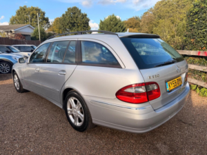 2009 Mercedes-Benz E Class 2.1 E220 Cdi Avantgarde 5dr in Silver — image 5