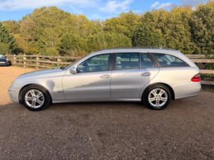 2009 Mercedes-Benz E Class 2.1 E220 Cdi Avantgarde 5dr in Silver — image 6