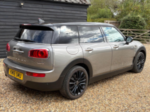 2016 MINI Clubman 1.5 Cooper Euro 6 (s/s) 6dr in Silver — image 3