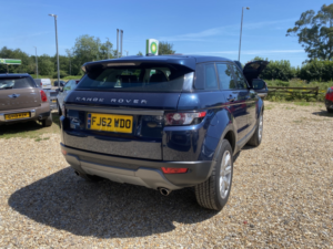 2012 Land Rover Range Rover Evoque 2.2 Sd4 Pure in Blue — image 3