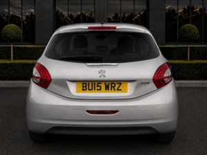 2015 Peugeot 208 1.2 Vti Puretech Active Euro 6 5dr in Silver — image 6