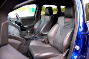 2017 Ford Focus St-3 2.0 Ecoboost - Rare Estate Model - 27,800 Miles. Fsh. Sync 3, Camera, Sony - 2 Owners - Blue in Blue — image 4