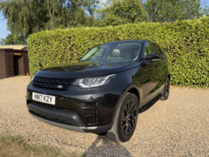 2017 Land Rover Discovery 3.0 Td V6 Hse in Black — image 5