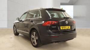 2019 Volkswagen Tiguan 2.0 Tdi Match SUV 5dr Diesel Manual Euro 6 (s/s) (150 Ps) in Black — image 3