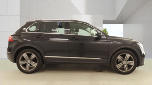 2019 Volkswagen Tiguan 2.0 Tdi Match SUV 5dr Diesel Manual Euro 6 (s/s) (150 Ps) in Black — image 5