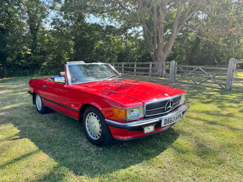1987 Mercedes-Benz Sl 3.0 in Red — image 1