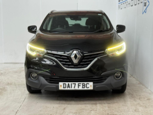 2017 Renault Kadjar 1.2 Tce Dynamique Nav Euro 6 (s/s) 5dr in Black — image 2