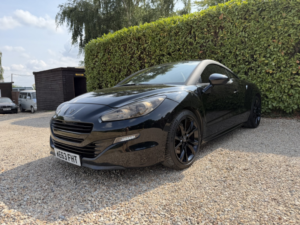 2013 Peugeot Rcz 2.0 Hdi Magnetic in Black — image 3