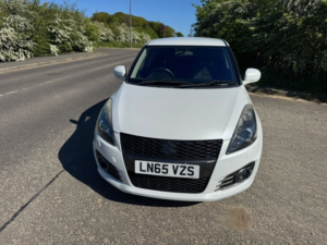 2015 Suzuki Swift Sport in White — image 3