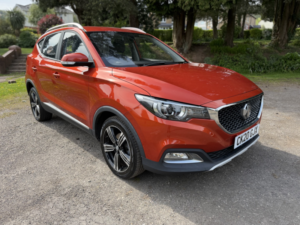 2020 MG MG Zs 1.5 Vti-Tech Exclusive in Orange — image 5