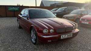2005 Jaguar Xj 3.0 Xj6 4dr in Red — image 6