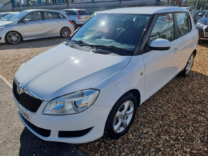 2012 Skoda Fabia 1.2 Tsi Se DSG Euro 5 5dr in White — image 3