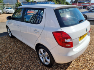2012 Skoda Fabia 1.2 Tsi Se DSG Euro 5 5dr in White — image 4