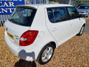 2012 Skoda Fabia 1.2 Tsi Se DSG Euro 5 5dr in White — image 6