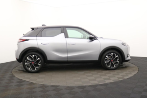 2023 Ds Automobiles Ds 3 1.2 Puretech Performance Line + SUV 5dr Petrol Eat8 Euro 6 (s/s) (130 Ps) in Grey — image 2