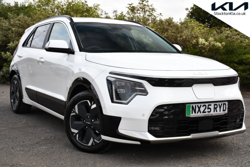 2025 Kia Niro 64.8kwh 4 SUV 5dr Electric Auto (201 Bhp) in White — image 1
