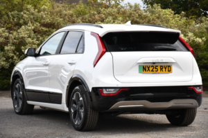 2025 Kia Niro 64.8kwh 4 SUV 5dr Electric Auto (201 Bhp) in White — image 3