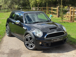 2012 MINI Hatch 1.6 Cooper S Hatchback 3dr Petrol Manual Euro 5 (s/s) (184 Ps) in Black — image 3