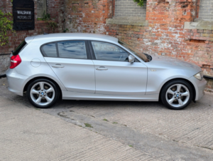 2010 BMW 1 Series 2.0 116i Sport 5 Door in Silver — image 5